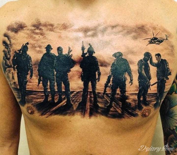 Wojskowe tatuaże zostały integralną częścią braterstwa, które jednoczą wszystkie oddziały...