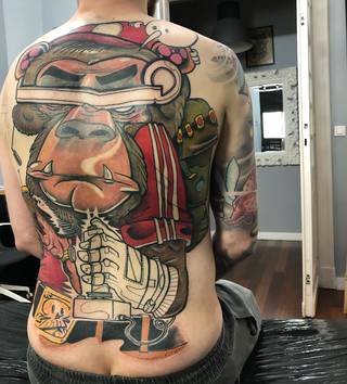 Galeria artysty: Miskacz, Miskacz jest właścicielem i tatuatorem...