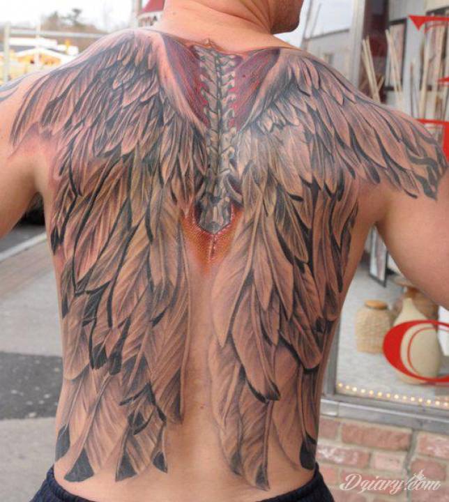 Крылья на спине у мужчин. Тату Крылья на спине. Татуировка Крылья на спине. Крылья на спине тату мужские. Тату Крылья на спине у мужчин.