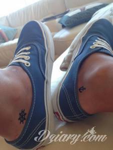 Tatuaże Tatuaże na stopach Mam takie, ale jeszcze poszukam..