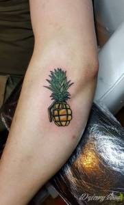 Tatuaże Szukam praktyk Nie, ale jadę dalej ✌