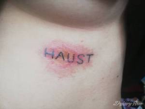 Dookoła to zaróżowienie też zniknęło,...