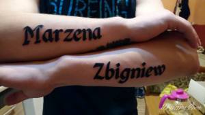 Tatuaże Szukam pomyslu Jaskółka będzie łączyć imiona i...