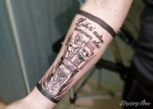 majki - chyba udało Filii autem...