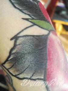 Smaruję easy tattookurcze ciężko samemu...