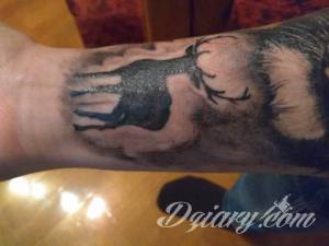 Tatuaże Zaczerwieniony tatuaż, swędząca skóra Przemywam żelem easy tattoo i...