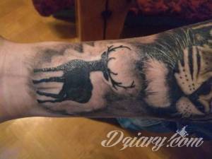 Tatuaże Zaczerwieniony tatuaż, swędząca skóra Przemywam żelem easy tattoo i...