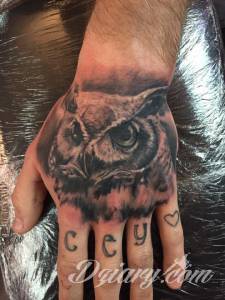 Tak !!! Szukamy profesjonalnych tatuatorow...