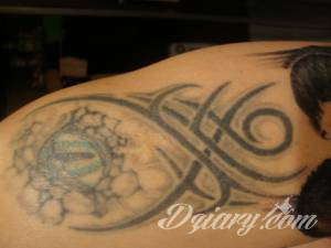 Tatuaże Pomoc przy przerobieniu tatuażu ... To mój pierwszy, stary tatuaż,...