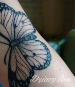 Załączam zdjęcie. Tatuaż ma 3...