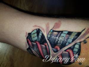 Cześć, 2 dni temu robiłem... Brązowe strupy/plamy na tatuażu