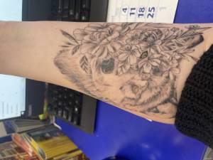 Łuszczenie się tatuażu 