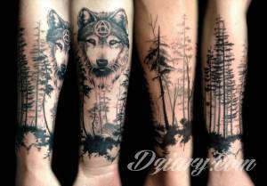 Pomoc przy pierwszym tatuażu