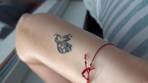 Co jest nie tak z tym tatuażem ???