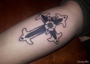 Hej! Jestem mloda pozytywna osoba,... Szukam pracy jako tatuażystka w ogolicy Kielc/Warszawy