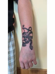 Hej, jestem tatuażystem i szukam... Szukam pracę w salonie  dla tatuatora w kielcach