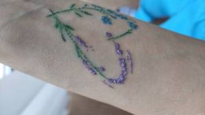 Wygląd gojacego sie tatuażu 