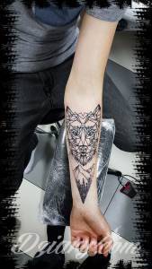 Ogólnie dziarka ma już ok... Geometric wolf / Wilk geometryczny