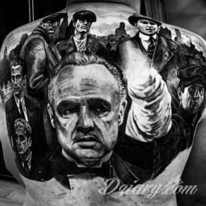 Ojciec chrzestny jest wzorem dla... Godfather