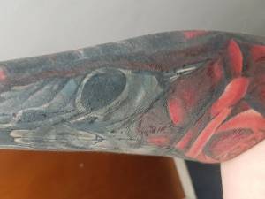 Nadal nie zagojony Tatuaż po 2 miesiącach