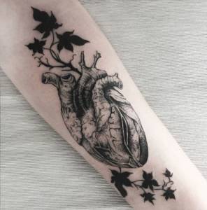 Pamiętam, jak siedziałam na tego... Jak to jest rzucić wszystko i zacząć tatuować. Czyli mój pierwszy rok tatuowania.