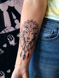 szukam pracy w studio jako tatuazysta.