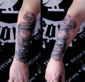 Tatuażysta. Szukam studia do pracy