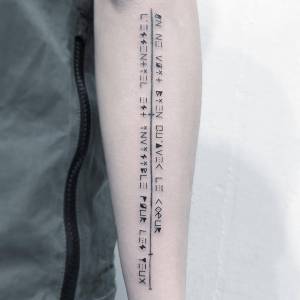 Usilnie szukam nazwy użytej tu... Czcionka ?