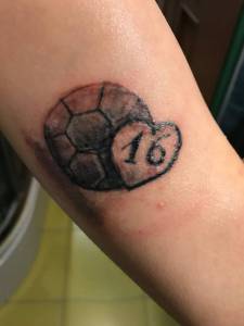 Prosze o rade! Coś jest nie tak z tatuażem! 