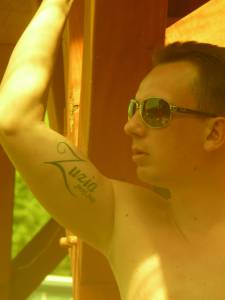 Witam, Mam pytanie odnośnie tatuażu męża. Ma... Tatuaż - ramie/rękaw/imiona dzieci