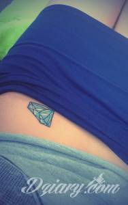 #róże #ptaki #diament #kompas #czaszka... Moje tatuaże <3