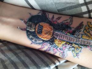 Czy ten tatuaż jest zaorany?