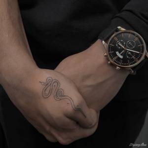 ŚWIEŻY TATUAŻ – I JAK GO NIE ZRUJNOWAĆ? 