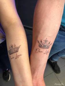 Tatuaże dla par: wzory i zdjęcia. Jaki wybrać tatuaż dla niej i dla niego?