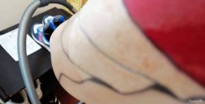 Biały tusz źle się goi