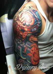 kolory tattoo i akceptacja skóry przez nią. Folia na ochronę tatuażu?