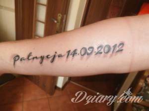 Chce zakryć tatuaż