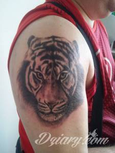 Witam. Swoją przygodę z tatuowaniem... Witam :)