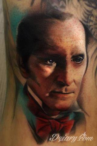 Tatuaże 3D intrygujące oko i prowadzące do swoistej gry ze zmysłami. Wzory, które na skórze łączą realizm i abstrakcję; graniczą z animacją i zachwycają doskonałością odwzorowania. Trójmiarowe tatuaże zadziwiają drobiazgowością kształtów i nadzwyczajną precyzją realizacji.