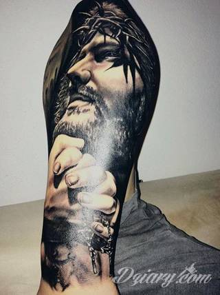 Tatuaże 3D intrygujące oko i prowadzące do swoistej gry ze zmysłami. Wzory, które na skórze łączą realizm i abstrakcję; graniczą z animacją i zachwycają doskonałością odwzorowania. Trójmiarowe tatuaże zadziwiają drobiazgowością kształtów i nadzwyczajną precyzją realizacji.