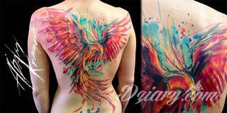 Tatuaże 3D intrygujące oko i prowadzące do swoistej gry ze zmysłami. Wzory, które na skórze łączą realizm i abstrakcję; graniczą z animacją i zachwycają doskonałością odwzorowania. Trójmiarowe tatuaże zadziwiają drobiazgowością kształtów i nadzwyczajną precyzją realizacji.