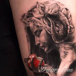 Tatuaże 3D intrygujące oko i prowadzące do swoistej gry ze zmysłami. Wzory, które na skórze łączą realizm i abstrakcję; graniczą z animacją i zachwycają doskonałością odwzorowania. Trójmiarowe tatuaże zadziwiają drobiazgowością kształtów i nadzwyczajną precyzją realizacji.