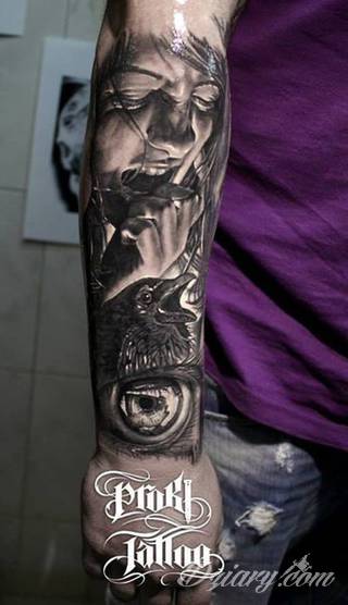 Tatuaże 3D intrygujące oko i prowadzące do swoistej gry ze zmysłami. Wzory, które na skórze łączą realizm i abstrakcję; graniczą z animacją i zachwycają doskonałością odwzorowania. Trójmiarowe tatuaże zadziwiają drobiazgowością kształtów i nadzwyczajną precyzją realizacji.