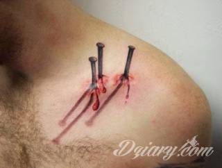 Tatuaże 3D intrygujące oko i prowadzące do swoistej gry ze zmysłami. Wzory, które na skórze łączą realizm i abstrakcję; graniczą z animacją i zachwycają doskonałością odwzorowania. Trójmiarowe tatuaże zadziwiają drobiazgowością kształtów i nadzwyczajną precyzją realizacji.