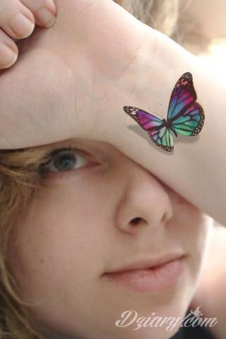 Tatuaże 3D intrygujące oko i prowadzące do swoistej gry ze zmysłami. Wzory, które na skórze łączą realizm i abstrakcję; graniczą z animacją i zachwycają doskonałością odwzorowania. Trójmiarowe tatuaże zadziwiają drobiazgowością kształtów i nadzwyczajną precyzją realizacji.