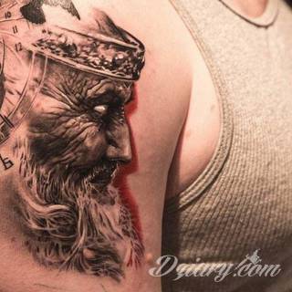 Tatuaże 3D intrygujące oko i prowadzące do swoistej gry ze zmysłami. Wzory, które na skórze łączą realizm i abstrakcję; graniczą z animacją i zachwycają doskonałością odwzorowania. Trójmiarowe tatuaże zadziwiają drobiazgowością kształtów i nadzwyczajną precyzją realizacji.