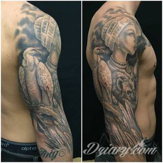 Tatuaże z klimatem Afryki - nie tylko dla miłośników Czarnego Lądu. Intrygują symboliką, zwracają uwagę niebanalną kolorystyką i doskonale oddają charakter nie tylko plemiennej przynależności społecznej.