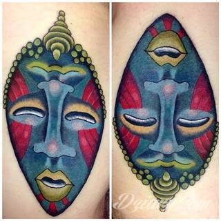 Tatuaże z klimatem Afryki - nie tylko dla miłośników Czarnego Lądu. Intrygują symboliką, zwracają uwagę niebanalną kolorystyką i doskonale oddają charakter nie tylko plemiennej przynależności społecznej.