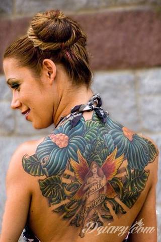 Anioły niczym z baśni, ale również te upadłe, niepokojąco groźne - takie tatuaże rozbudzają wyobraźnię! Anielskie wzory to różnorodność form, ale niezmienne podkreślanie starannej kreski. Doskonale sprawdzają się na męskim ciele, gdzie tworzą ciekawy kontrast.