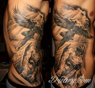 Anioły niczym z baśni, ale również te upadłe, niepokojąco groźne - takie tatuaże rozbudzają wyobraźnię! Anielskie wzory to różnorodność form, ale niezmienne podkreślanie starannej kreski. Doskonale sprawdzają się na męskim ciele, gdzie tworzą ciekawy kontrast.